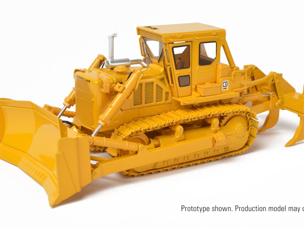1:48 Cat<sup class='superscript'>®</sup> D8K Dozer with U-Blade - Die-Cast